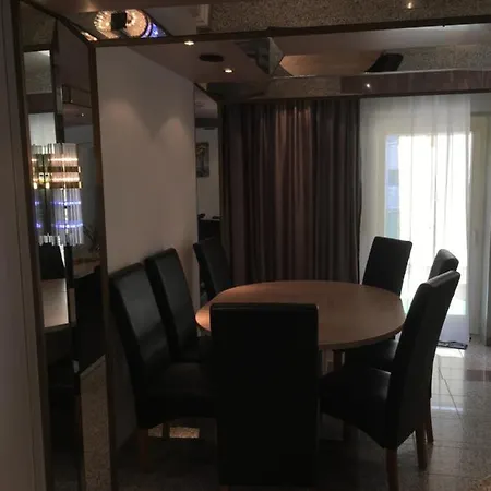 Apartament Mit Grand Terasse דירה להר