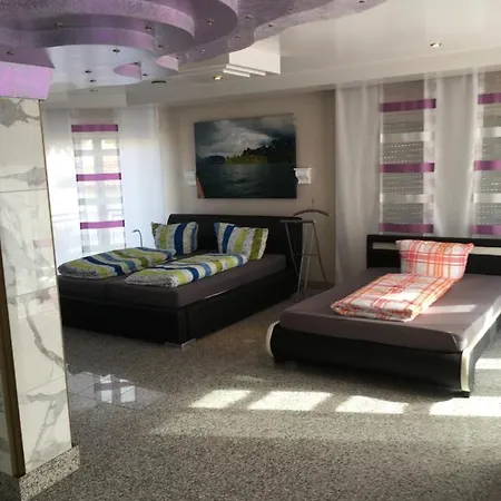 Apartament Mit Grand Terasse דירה